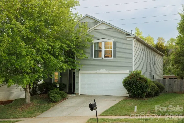 6135 Blue Ash Ln