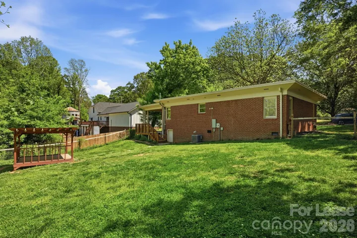Large Fenced Back Yard