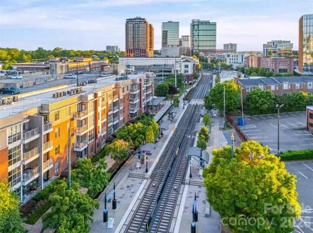 Charlotte LYNX blue line (light rail) just down the block