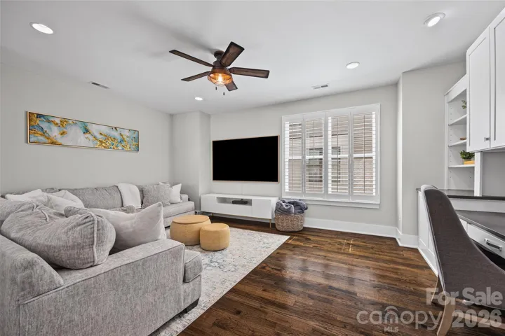 Well-sized living room