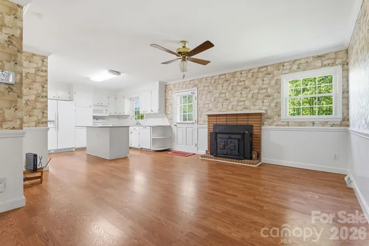 Open concept kitchen.  Lots of possiblities!