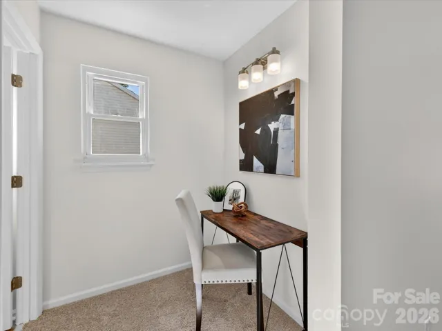 Dressing or computer nook in primary bedroom