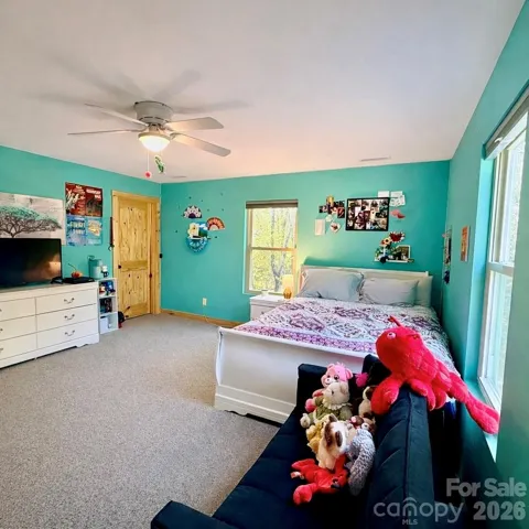 Main level primary