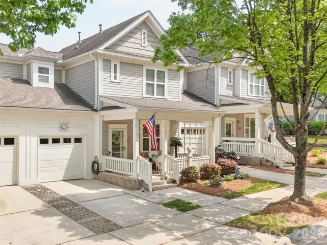 Lake-life living starts here!