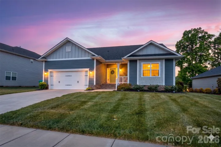 Welcome to 11728 Glenwood Drive!