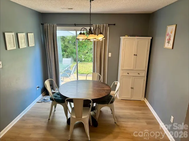 Dining Room w/Sliding Doors that lead to Back Yard