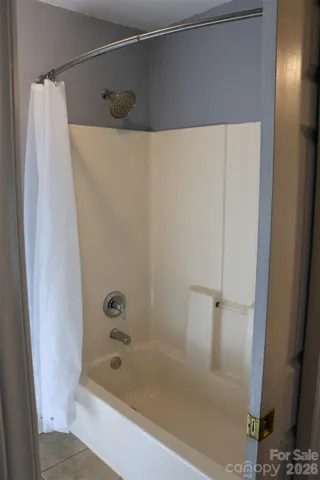 Guest Shower