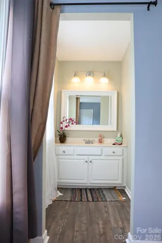 Vanity Area of Jack and Jill