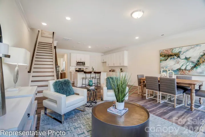 Homesite 220 features an end-unit Bristol plan