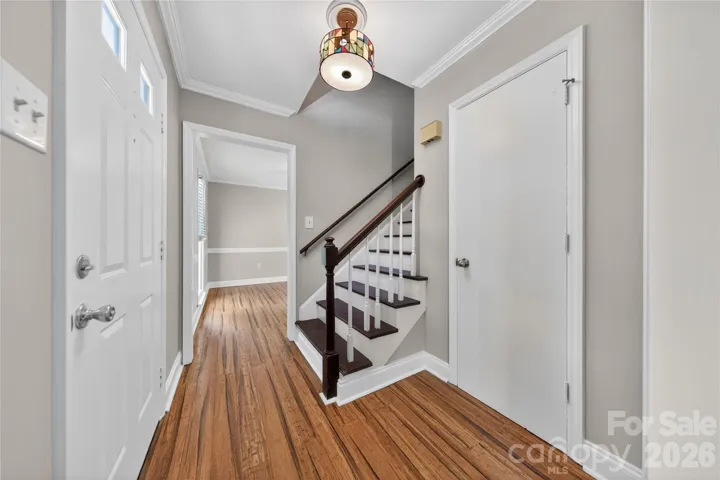 Foyer with Tiffany Style Light