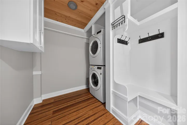 Laundry Room & Drop Zone