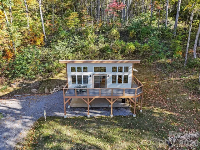 Welcome to yiou cabin in the woods