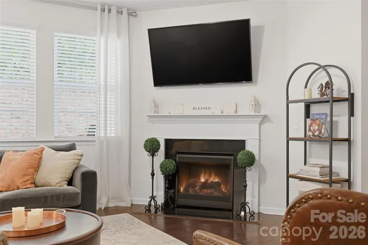 Gas fireplace for cozy nights and beautiful ambiance