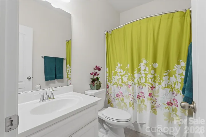 Full bathroom on main level
