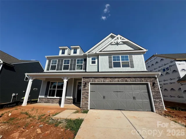 Homesite 587 features a Davidson F floorplan