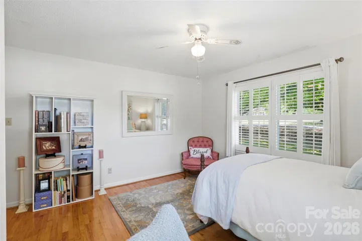 Corner bedroom