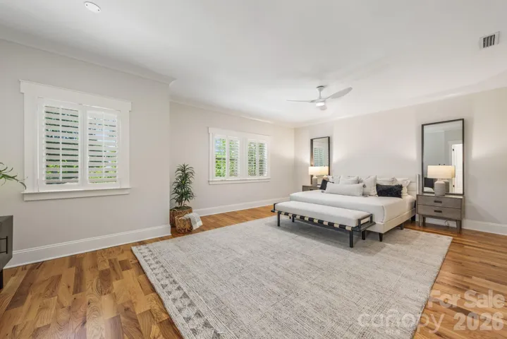 Second level primary suite