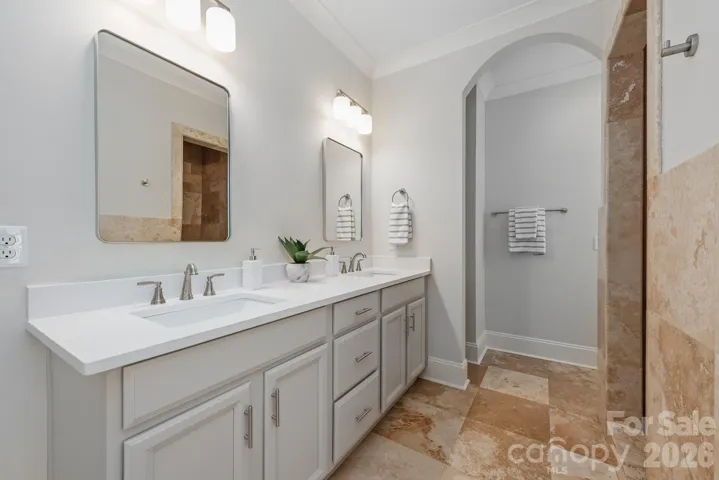 Second level primary suite