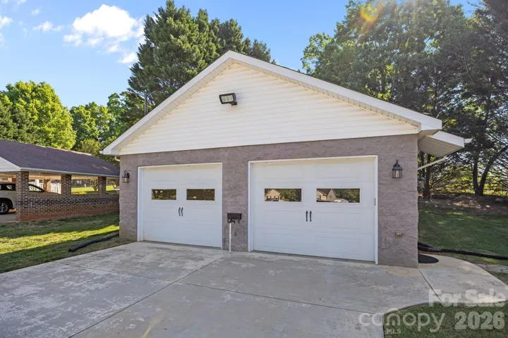 4 car detached garage! 