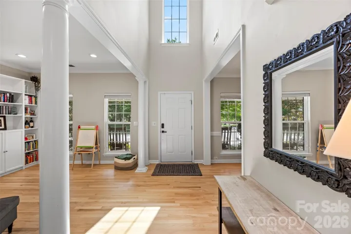 2 story foyer with tons of natural sunlight