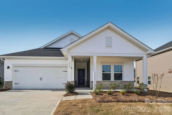 Photo is not of the actual home but is an inspirational photo of builder’s model home and may depict options, furnishings, and/or decorator features that are not included.