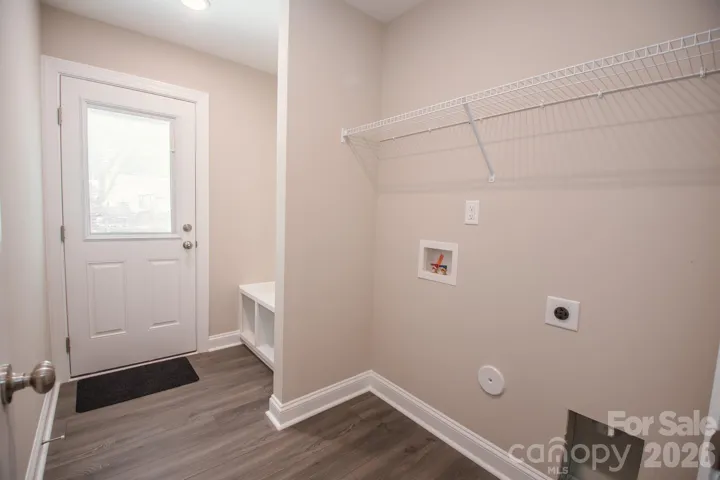 Laundry/drop zone