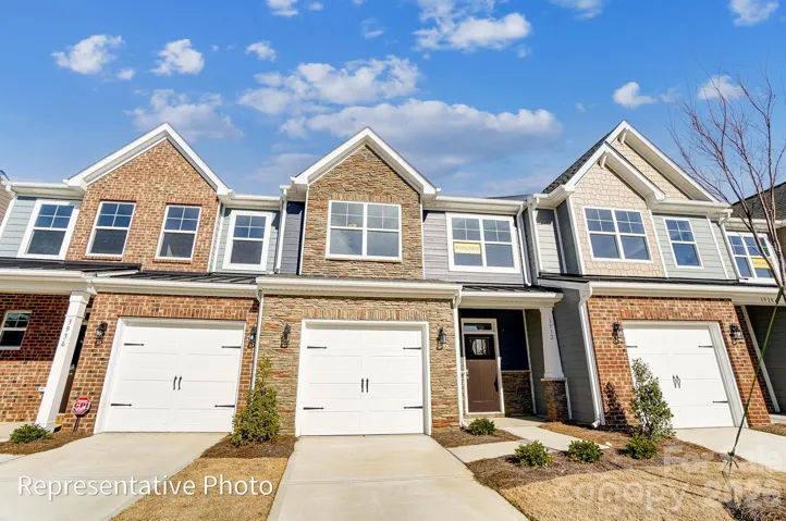 Homesite 216 features the Ashland plan