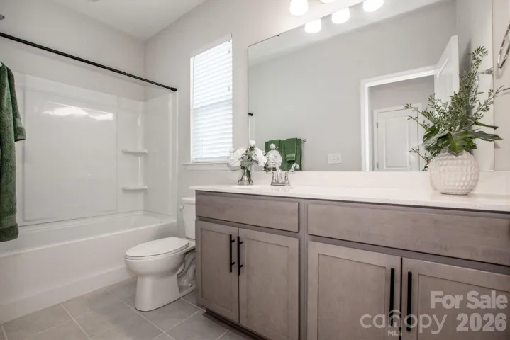 2nd Floor full bathroom