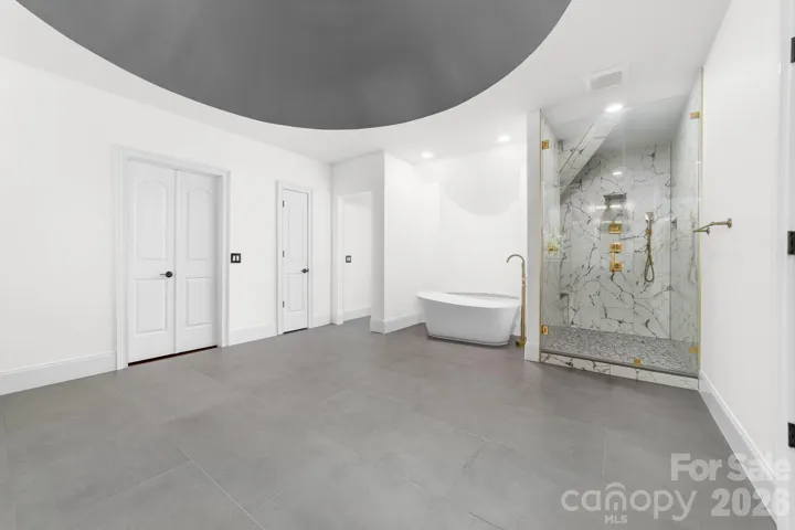 completely renovated extra large ensuite