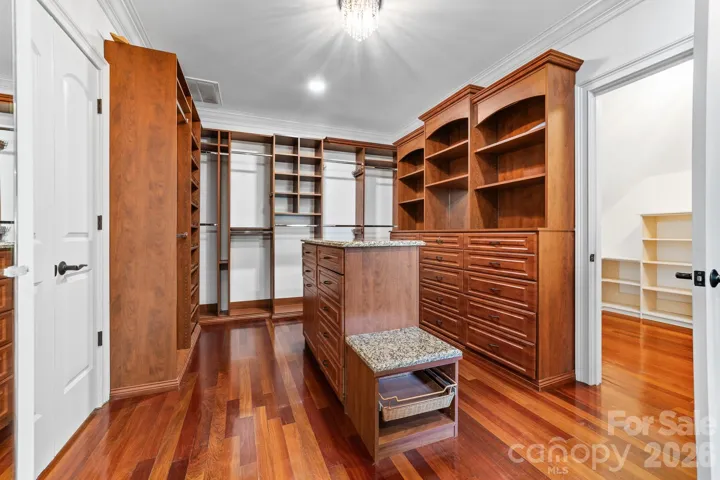 plenty of closet space