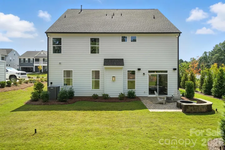 Backyard & rear exterior view