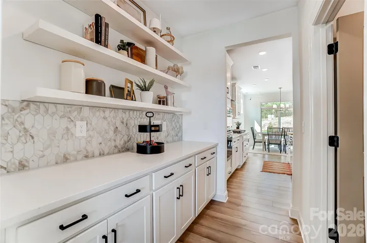 Butler pantry