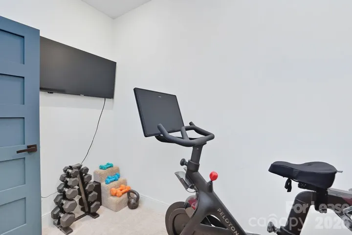 Versatile upper level flex space: ideally suited for a private home office, workout space, or nursery. 