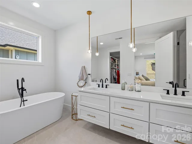 Soaking Tub