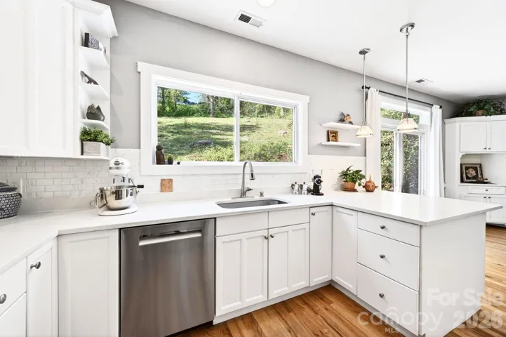 Great kitchen layout