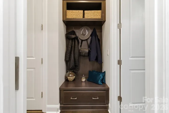 Walk in Closet