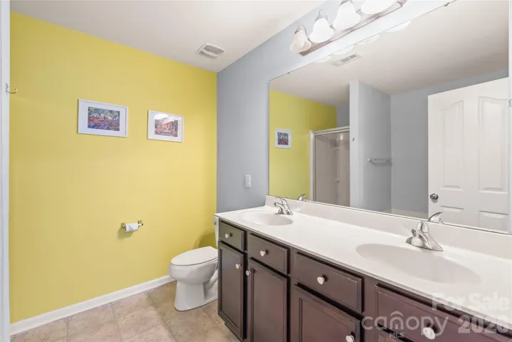Primary Ensuite with Dual Vanity