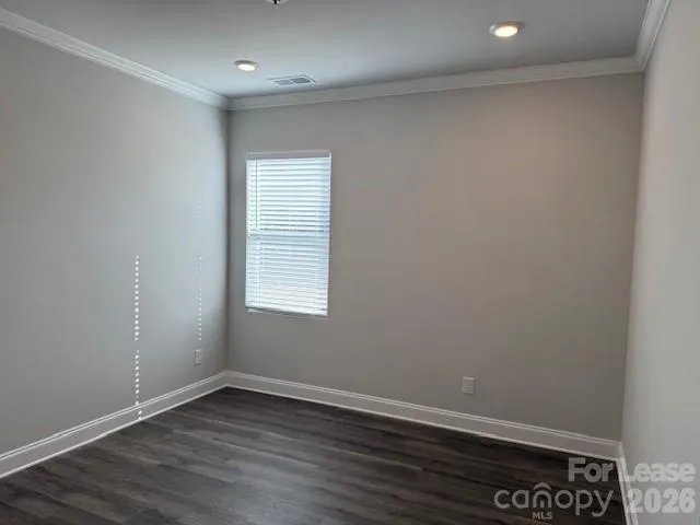 First floor guest bedroom