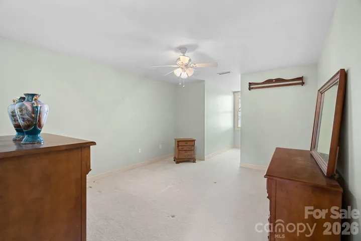 UPPER LEVEL BEDROOM
