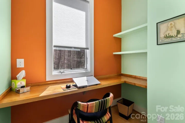 Bedroom 3 Office Nook