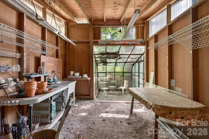 Greenhouse/Gardening shed