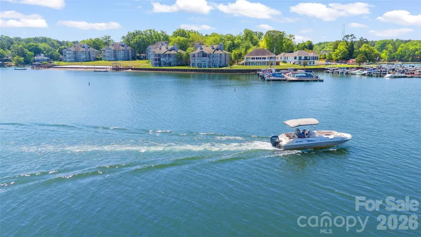 Lake living at its best!