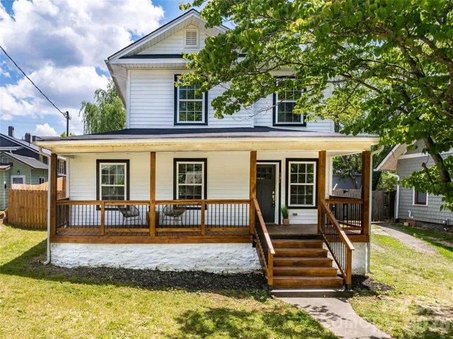 Welcome to 131 Woodrow Ave.