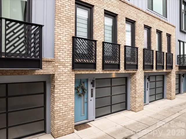 Front of townhome