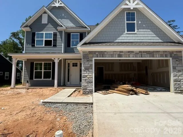 Homesite 92 features a McDowell B floorplan