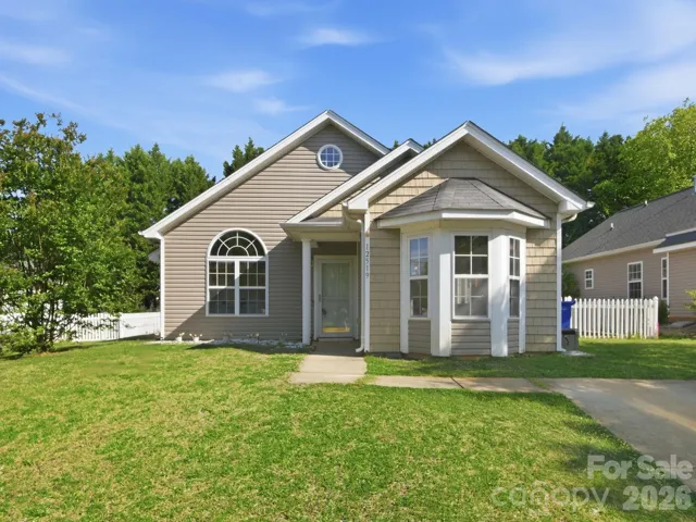 Welcome to 12519 Twelvetrees Lane in Huntersville, NC.