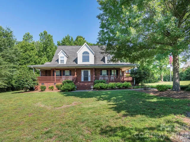 4440 Hucks Rd in Charlotte on approximately 3 acres with no HOA
