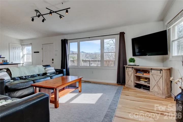 Beautiful Open Floor Plan