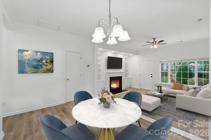 Staged dining/den