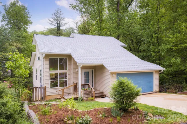 Move-in Ready Asheville Home